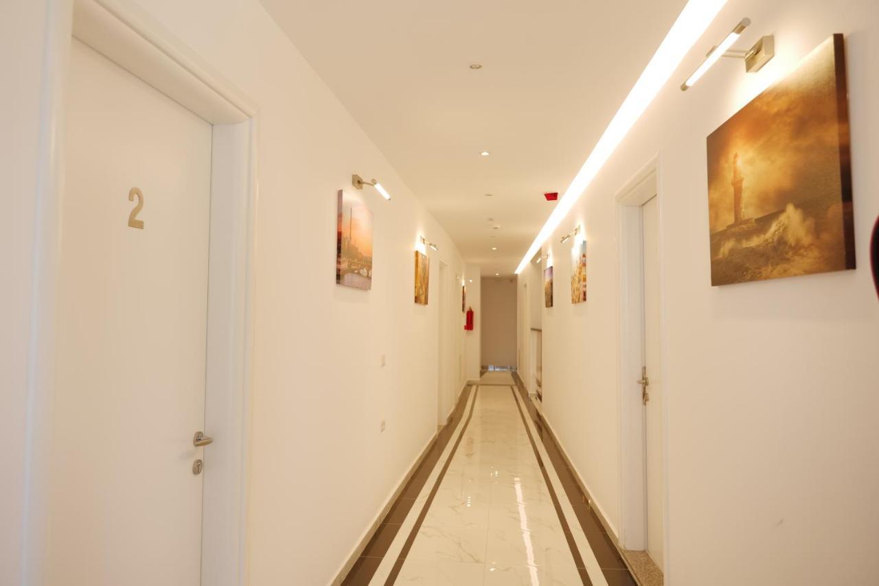 Lumi Hotel Sarande Bagian luar foto