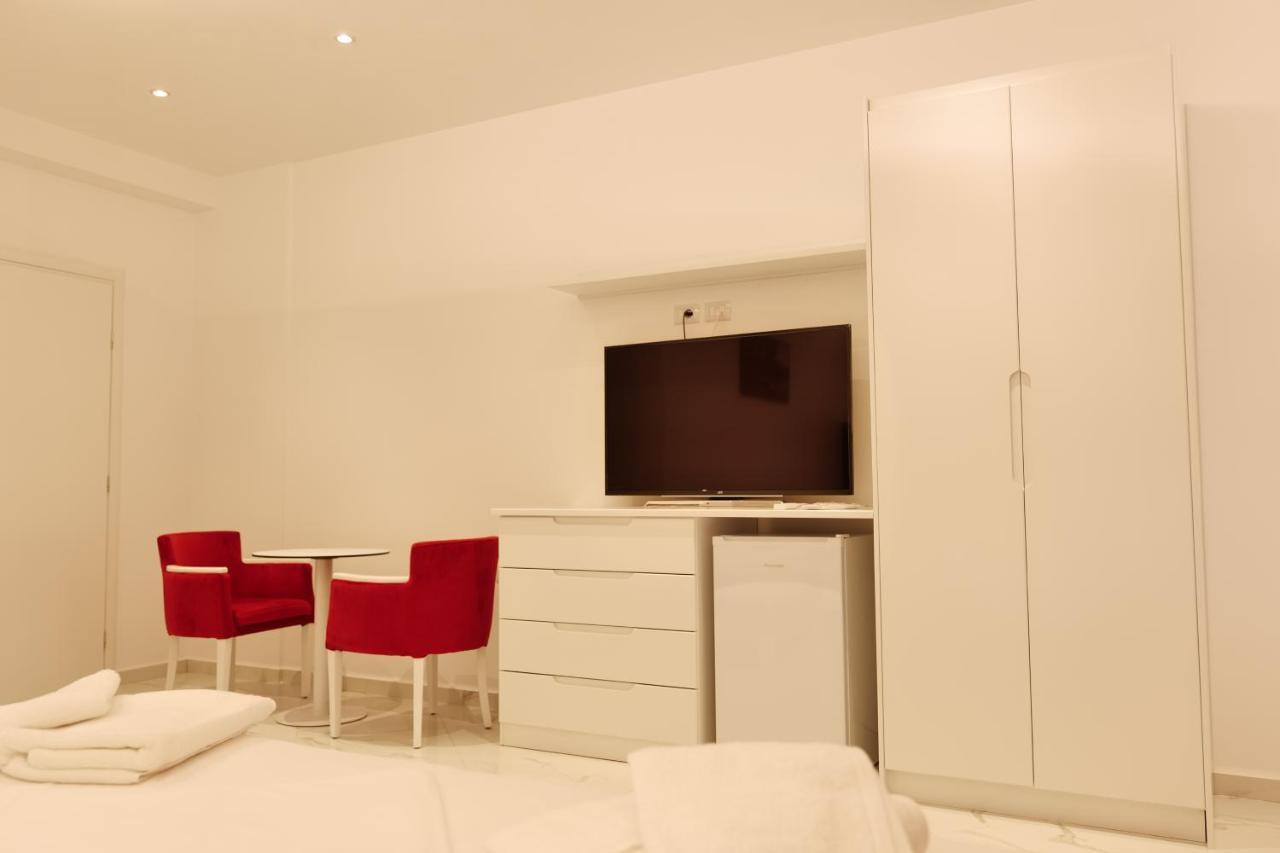 Lumi Hotel Sarande Bagian luar foto