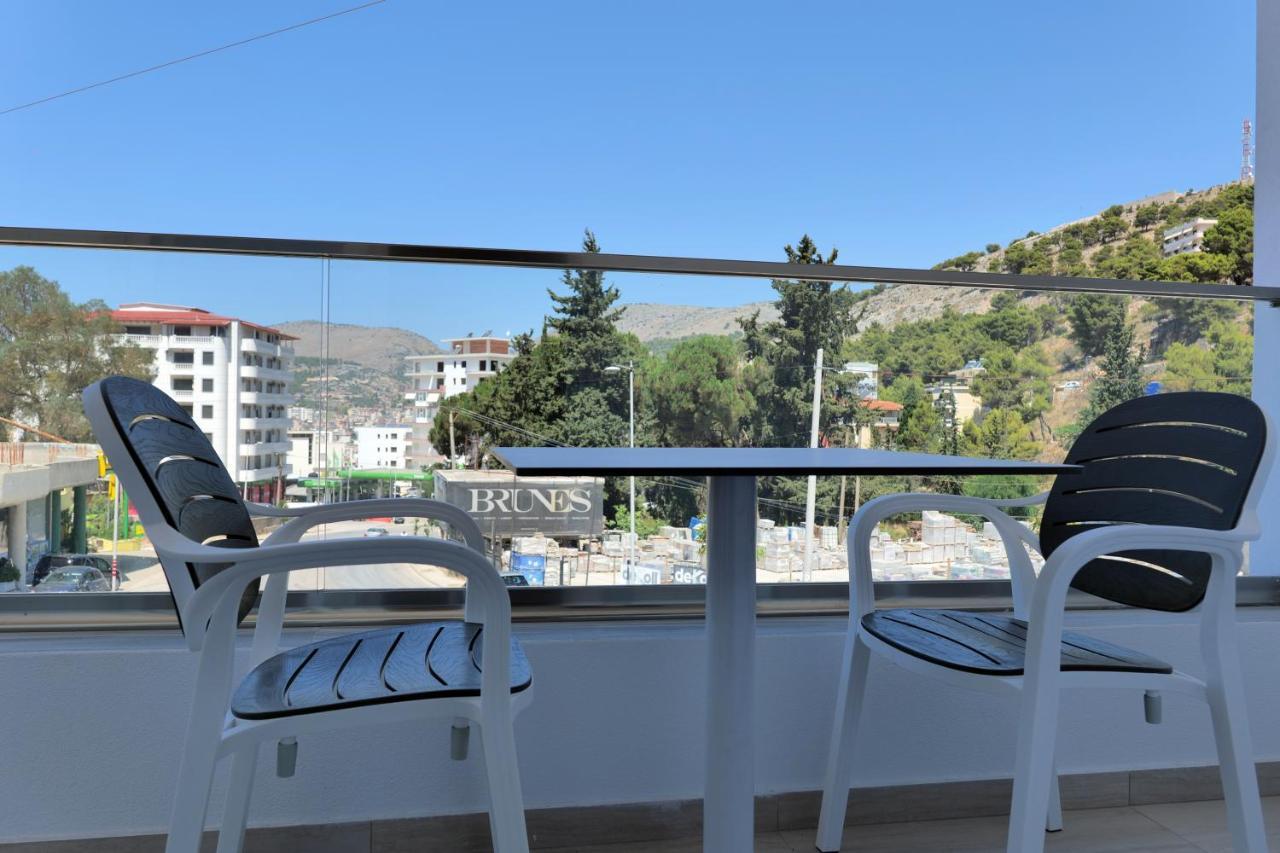 Lumi Hotel Sarande Bagian luar foto