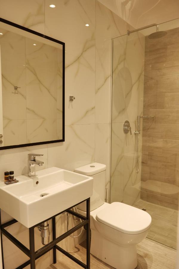 Lumi Hotel Sarande Bagian luar foto