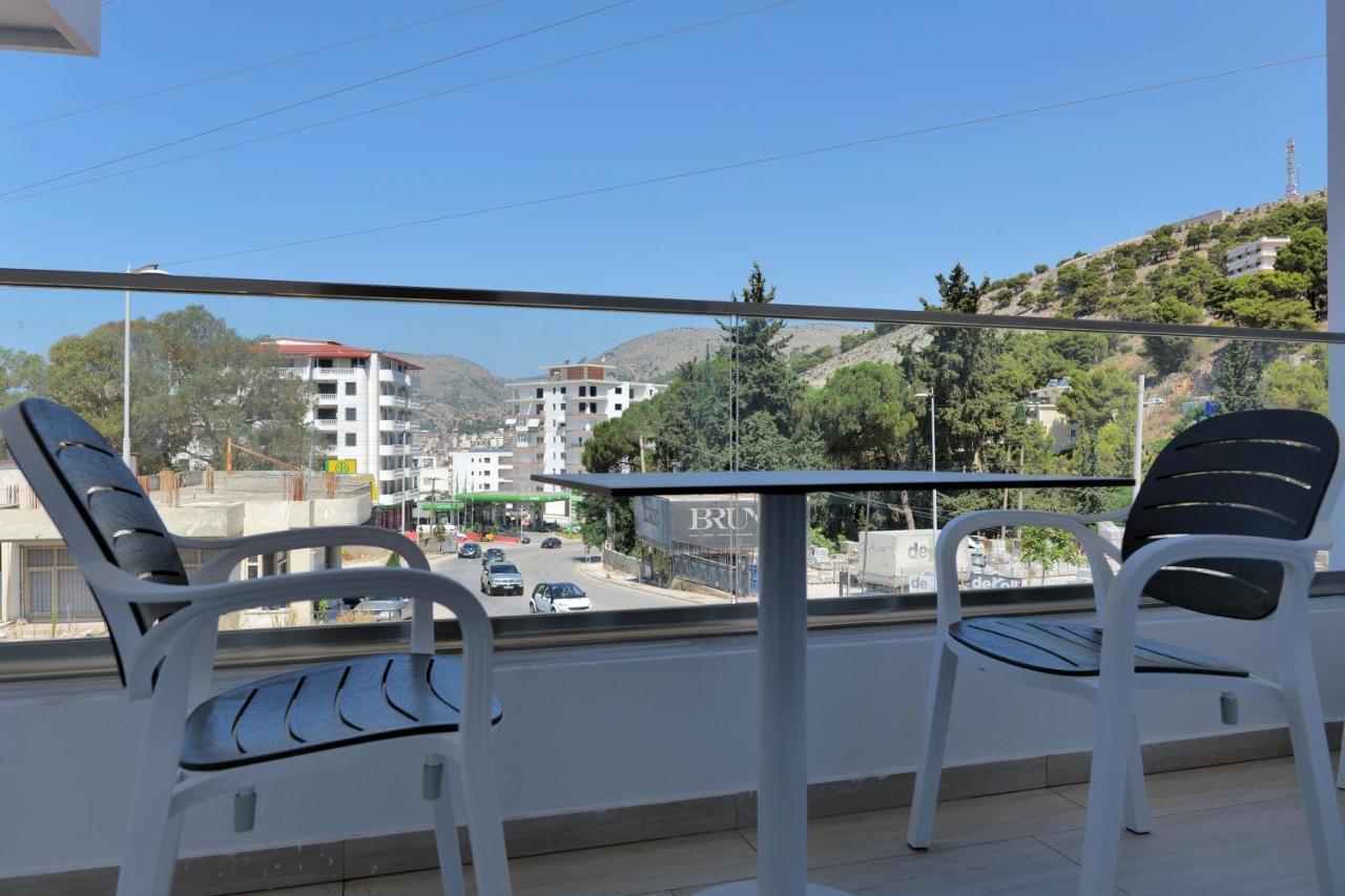 Lumi Hotel Sarande Bagian luar foto