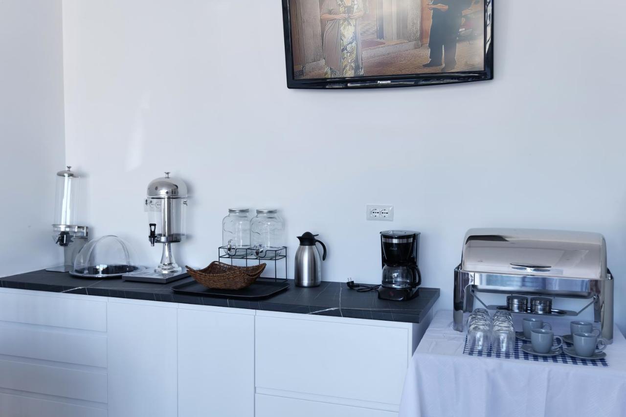 Lumi Hotel Sarande Bagian luar foto