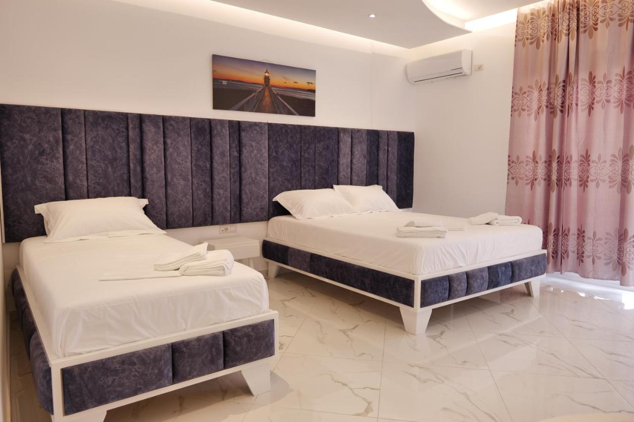 Lumi Hotel Sarande Bagian luar foto